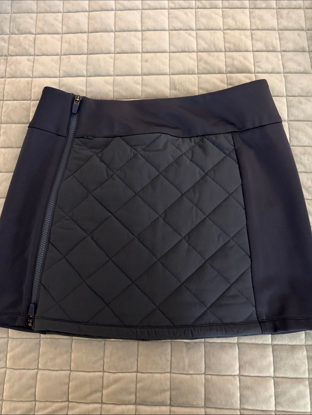 NWT RENWICK Quilted Stone Gray Quilted Golf Skirt
